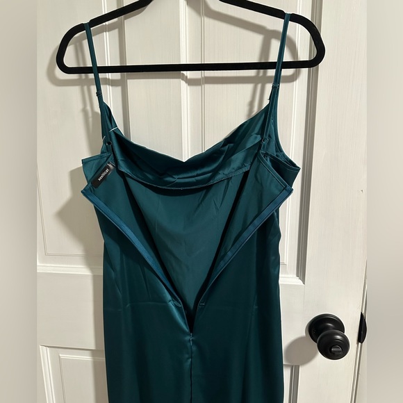 Satin dress👗 - Picture 5 of 6